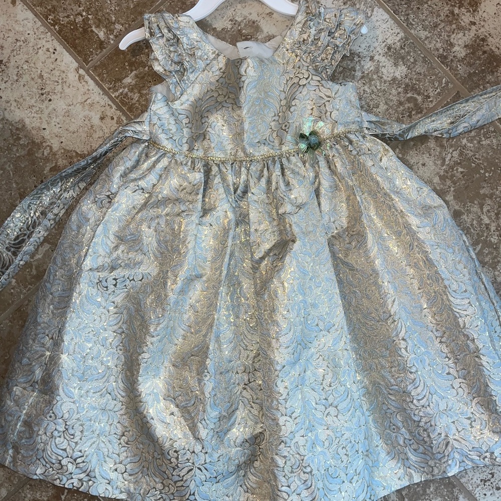 Beautiful aqua & gold Laura Ashley girls size 6x dress